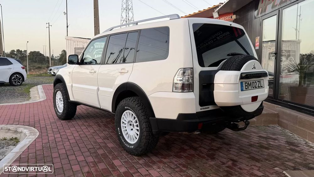 Mitsubishi Pajero 3.2 DI-D Intense - 18