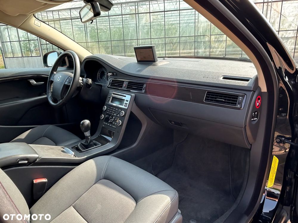 Volvo V70 2.0D Momentum - 20
