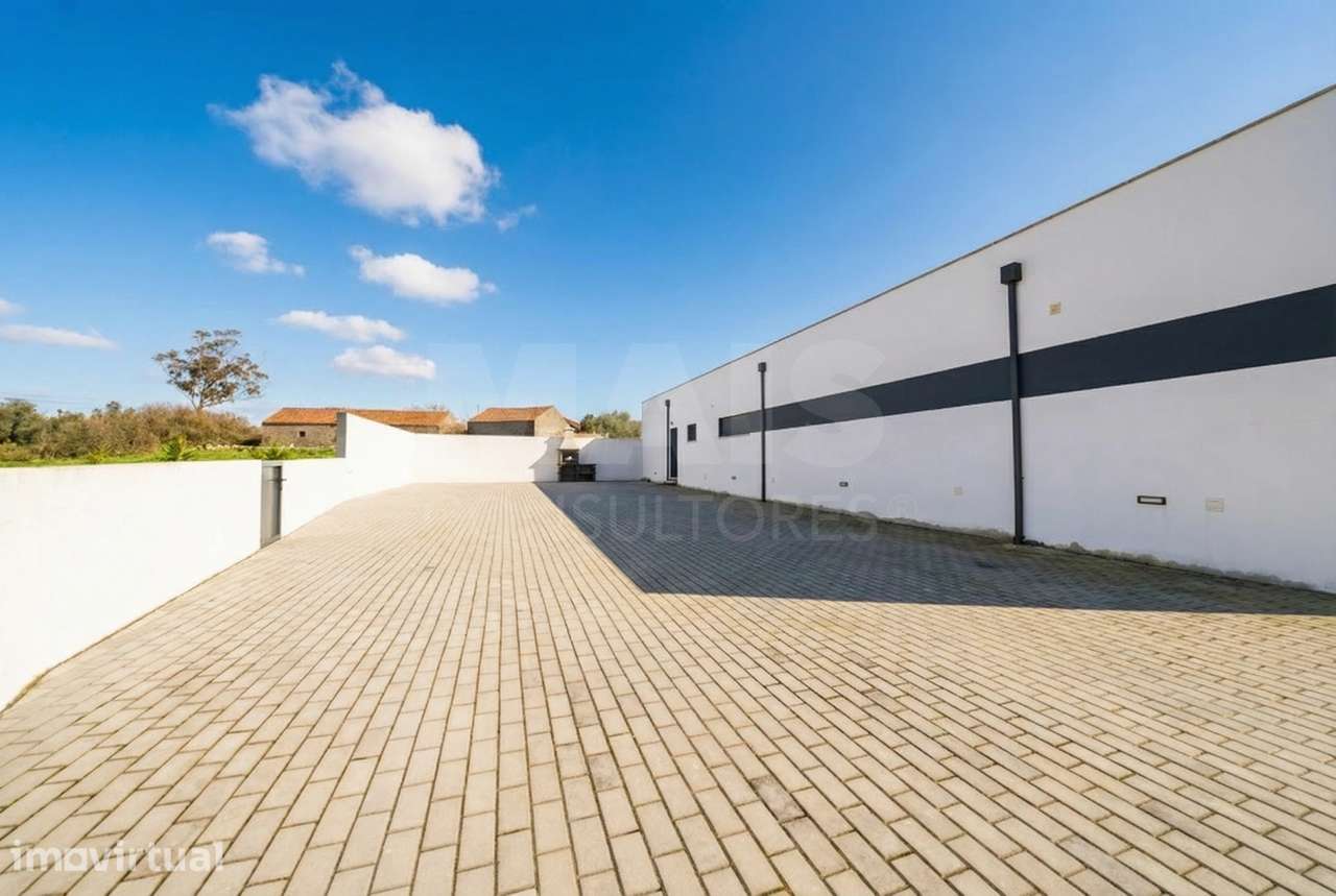 Moradia T3 Térrea Moderna em terreno c/ 2.610m2 - Grande imagem: 5/42
