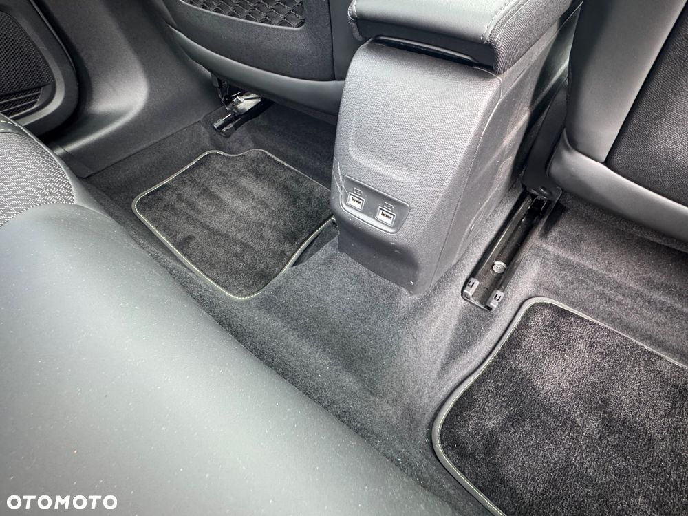 Peugeot 208 Elektromotor 136 GT+ - 26