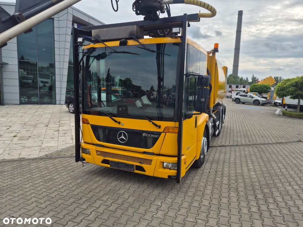 Mercedes-Benz Econic 2629 6X2 / SYSTEM CZYSZCZENIA DRÓG LUB TUNELI / ARMATKA NA WODĘ  / 300 LITRÓW NA MINUTE / CZYSZCZENIE TUNELI I BANERÓW / CZYSZCZENIE DRÓG / UTRZYMYWANIE CZYSTOSCI / EURO 5 / SERWISOWANY / 10500L + 500L / PODGRZEWANIE WODY / GENERATOR PRĄDU - 2
