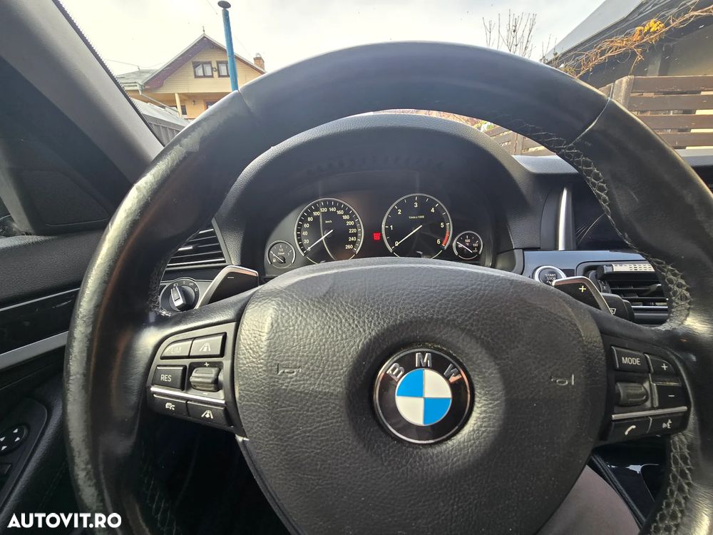 BMW Seria 5 525d xDrive Aut. Luxury Line - 7