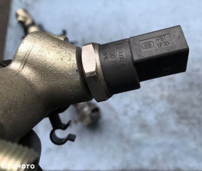 LISTWY WTRYSKOWE ZAWÓR AUDI A4 B7 3.0 TDI QUATTRO - 4