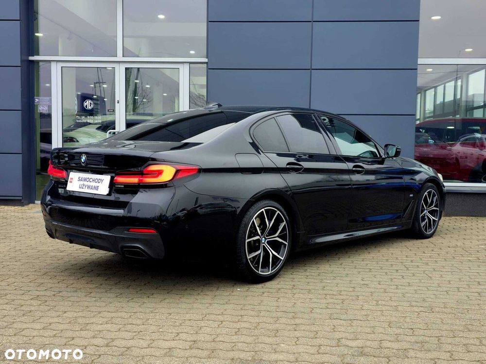 BMW Seria 5 530i xDrive M Sport sport - 6