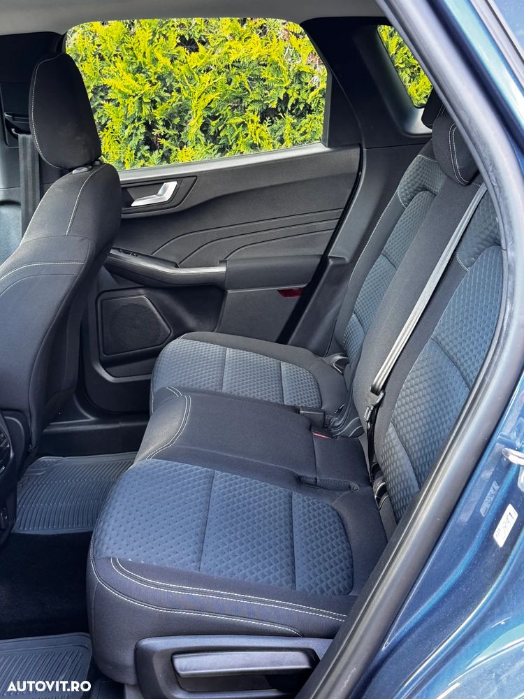 Ford Kuga - 20