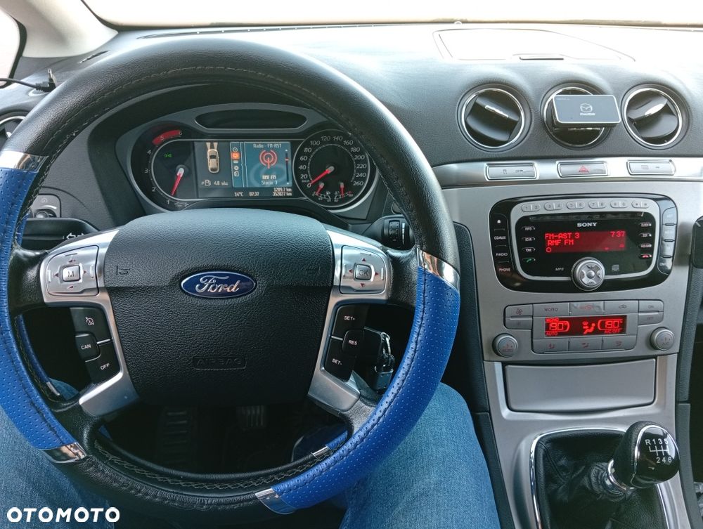 Ford S-Max - 8