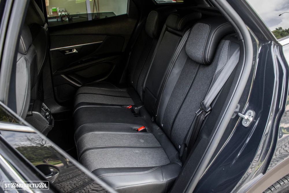 Peugeot 3008 1.6 PureTech GT EAT8 - 27