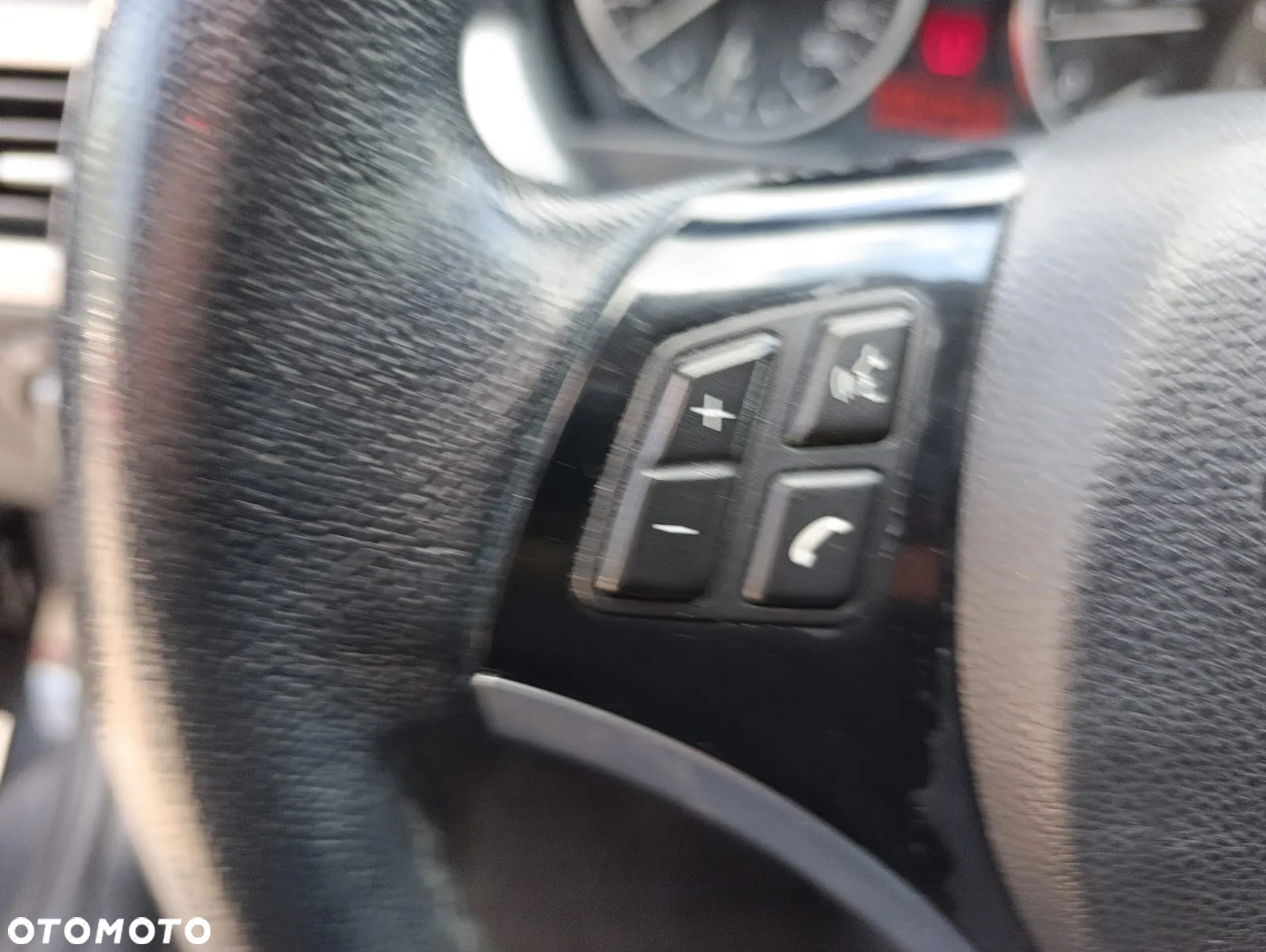 BMW Seria 3 320i Touring - 10