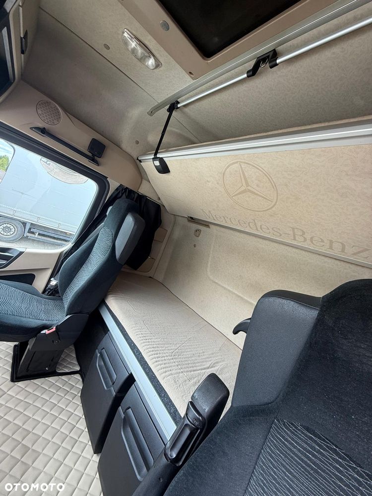 Mercedes-Benz ACTROS - 5