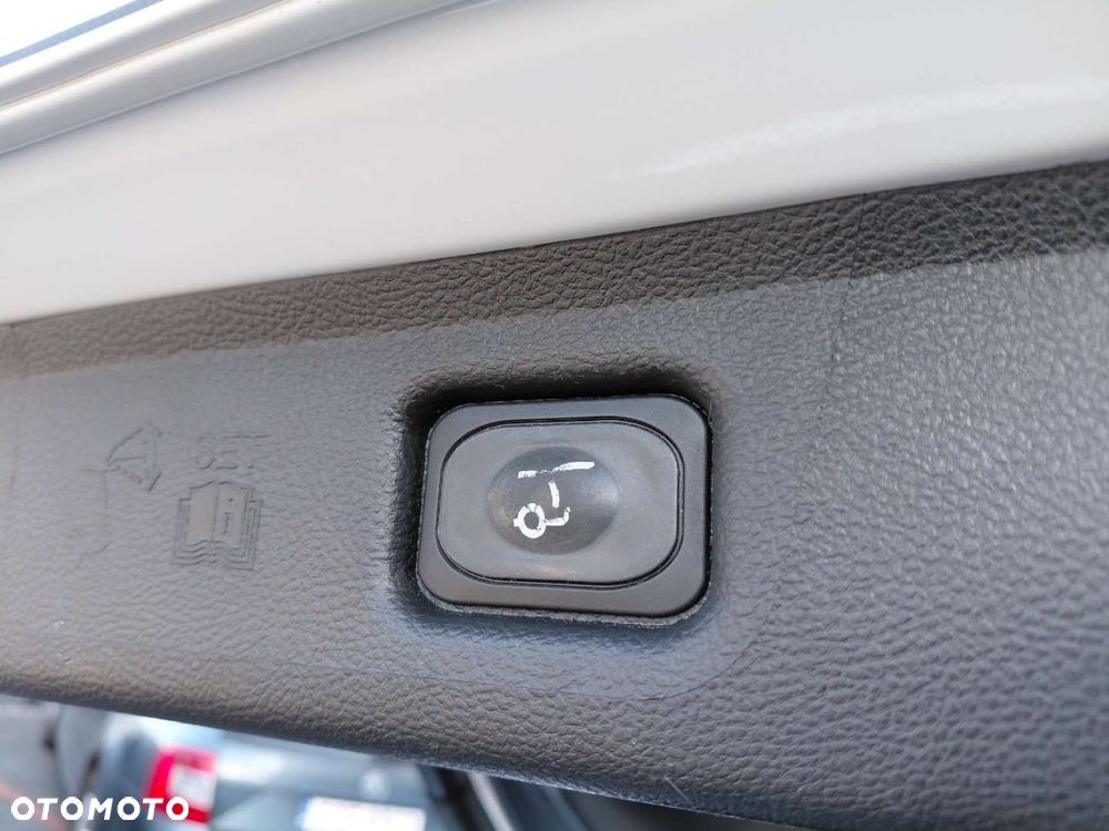 Ford S-Max - 25