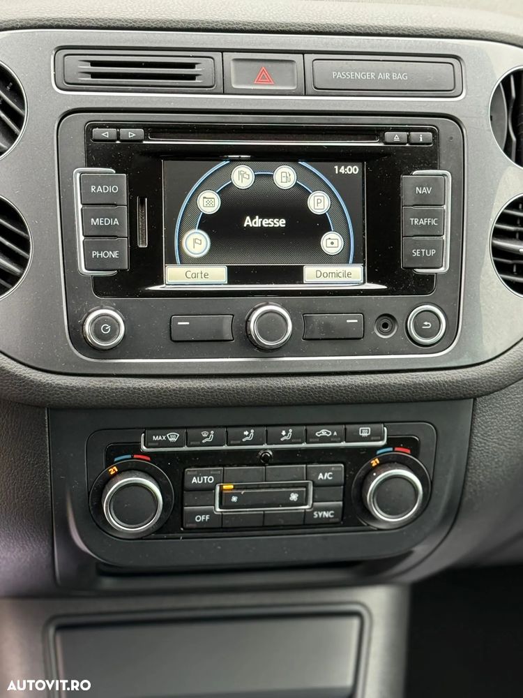 Volkswagen Tiguan 2.0 TDI DPF 4Motion BlueMotion Technology Exclusive - 11