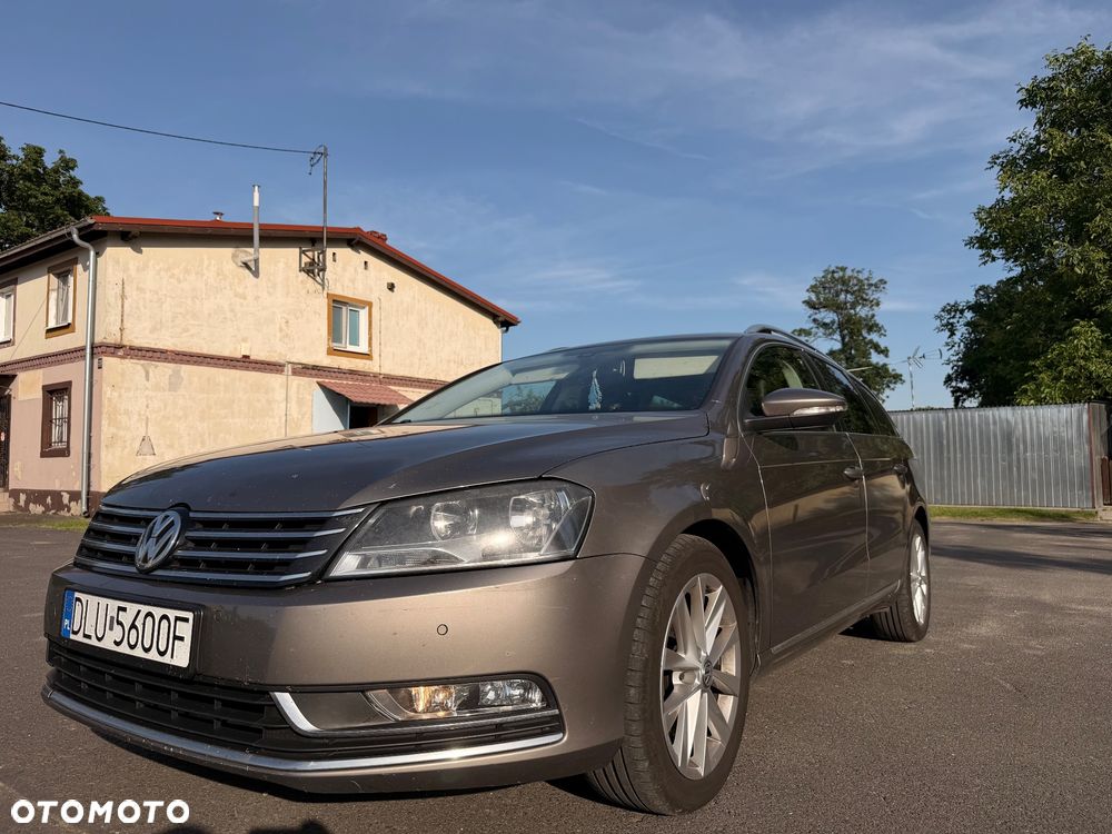 Volkswagen Passat 2.0 TDI Comfortline DSG - 2