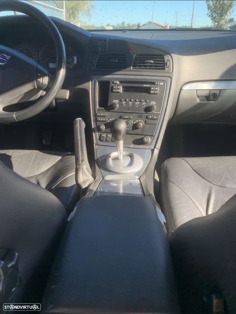 Volvo S60 2.4 D5 Nivel 2 - 6