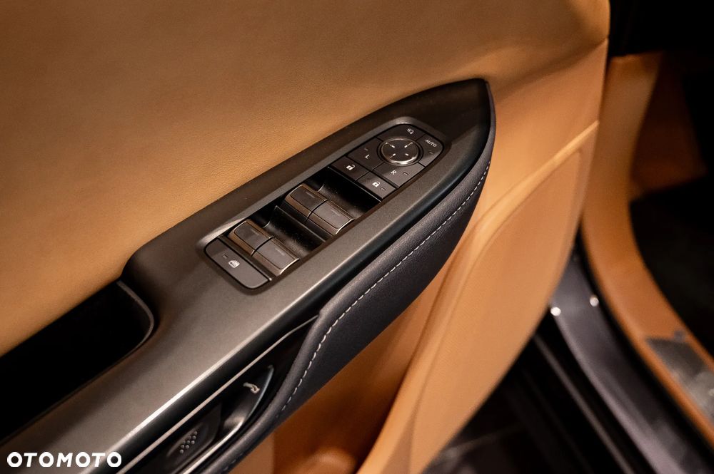 Lexus RZ 300e Prestige - 32