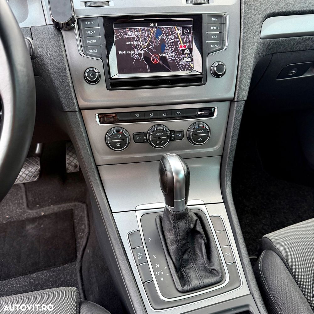 Volkswagen Golf Variant 1.6 BlueTDI DSG Comfortline - 8