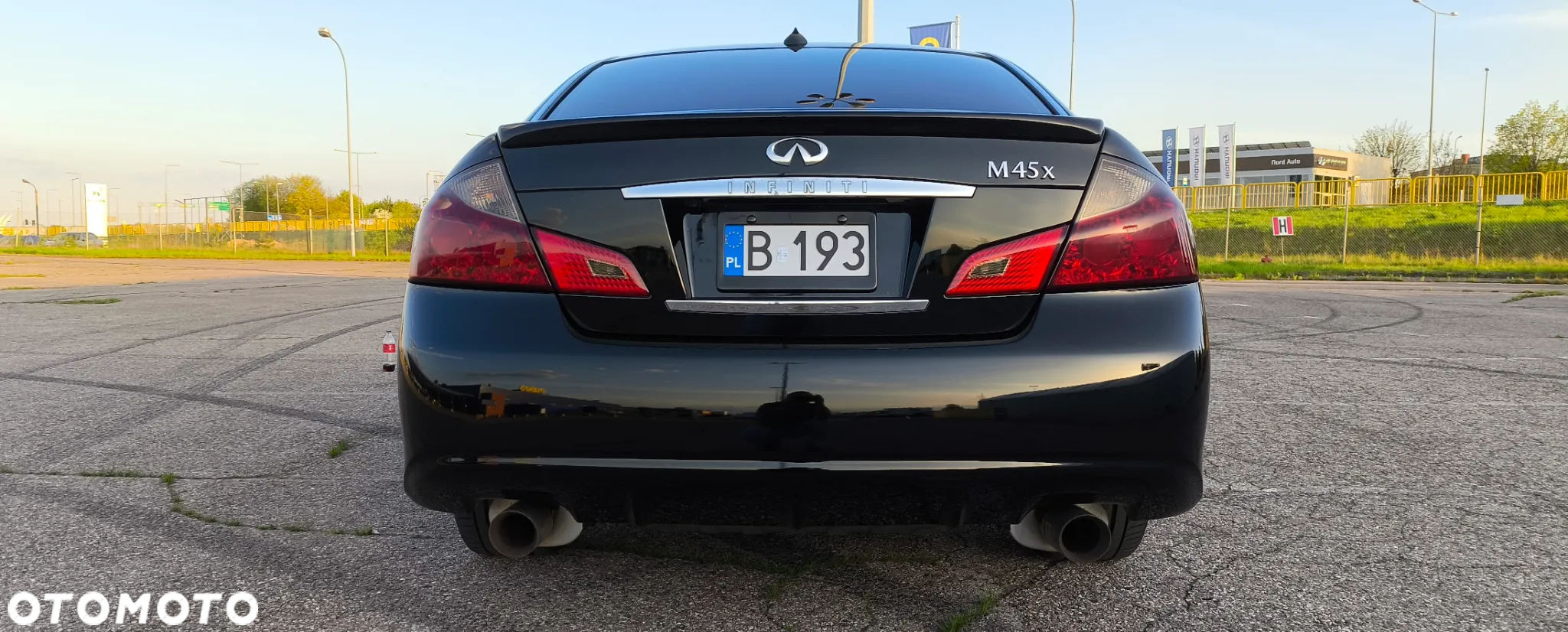 Infiniti M - 5