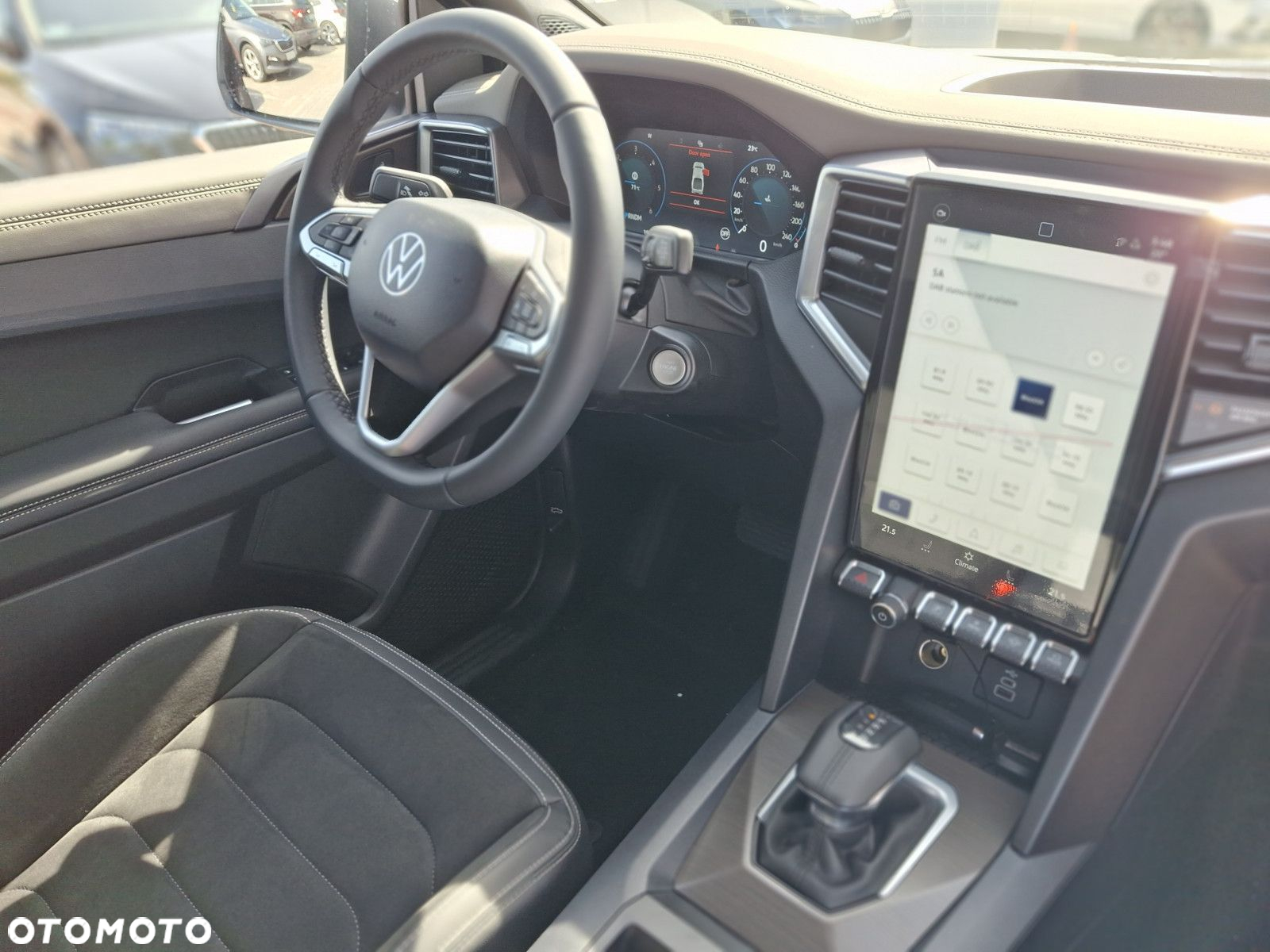 Volkswagen Amarok - 33