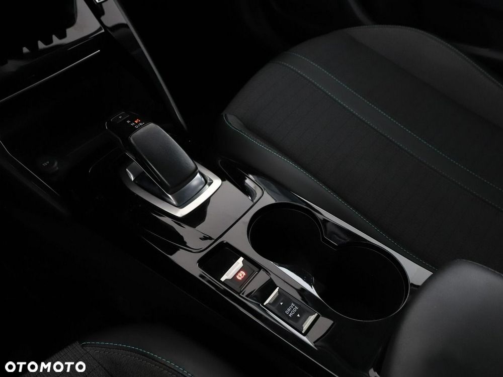 Peugeot 2008 Allure - 32