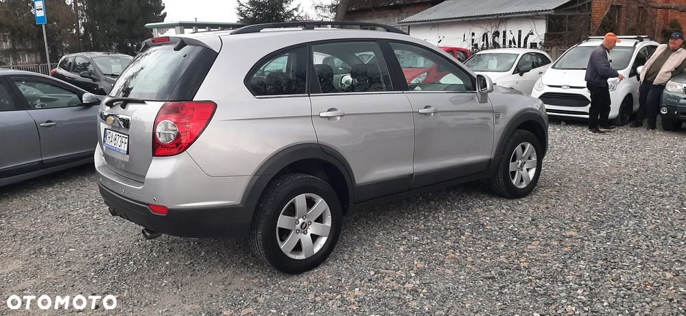Chevrolet Captiva 2.4 2WD 7 Sitzer LS - 7