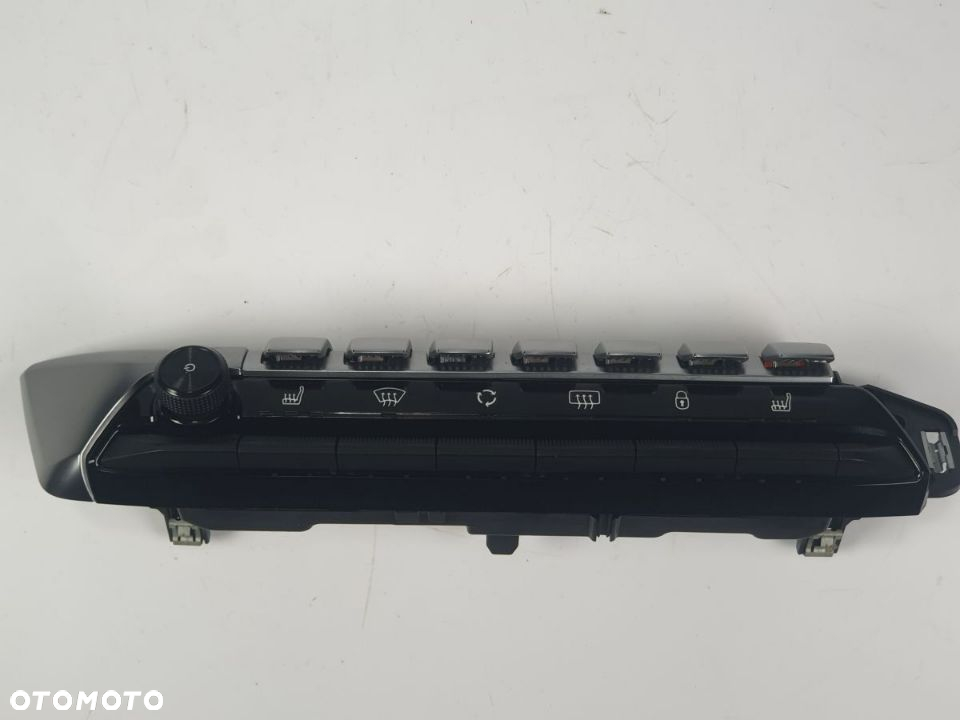 PEUGEOT 3008 5008 2.0 BHDI od 2017 r . Panel Sterowania - 3