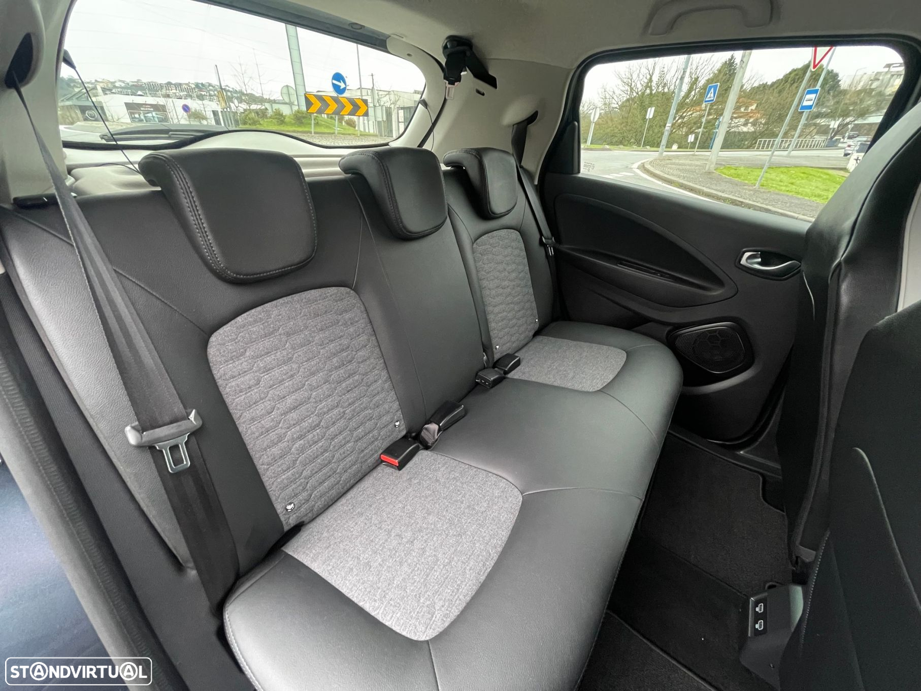 Renault Zoe - 50