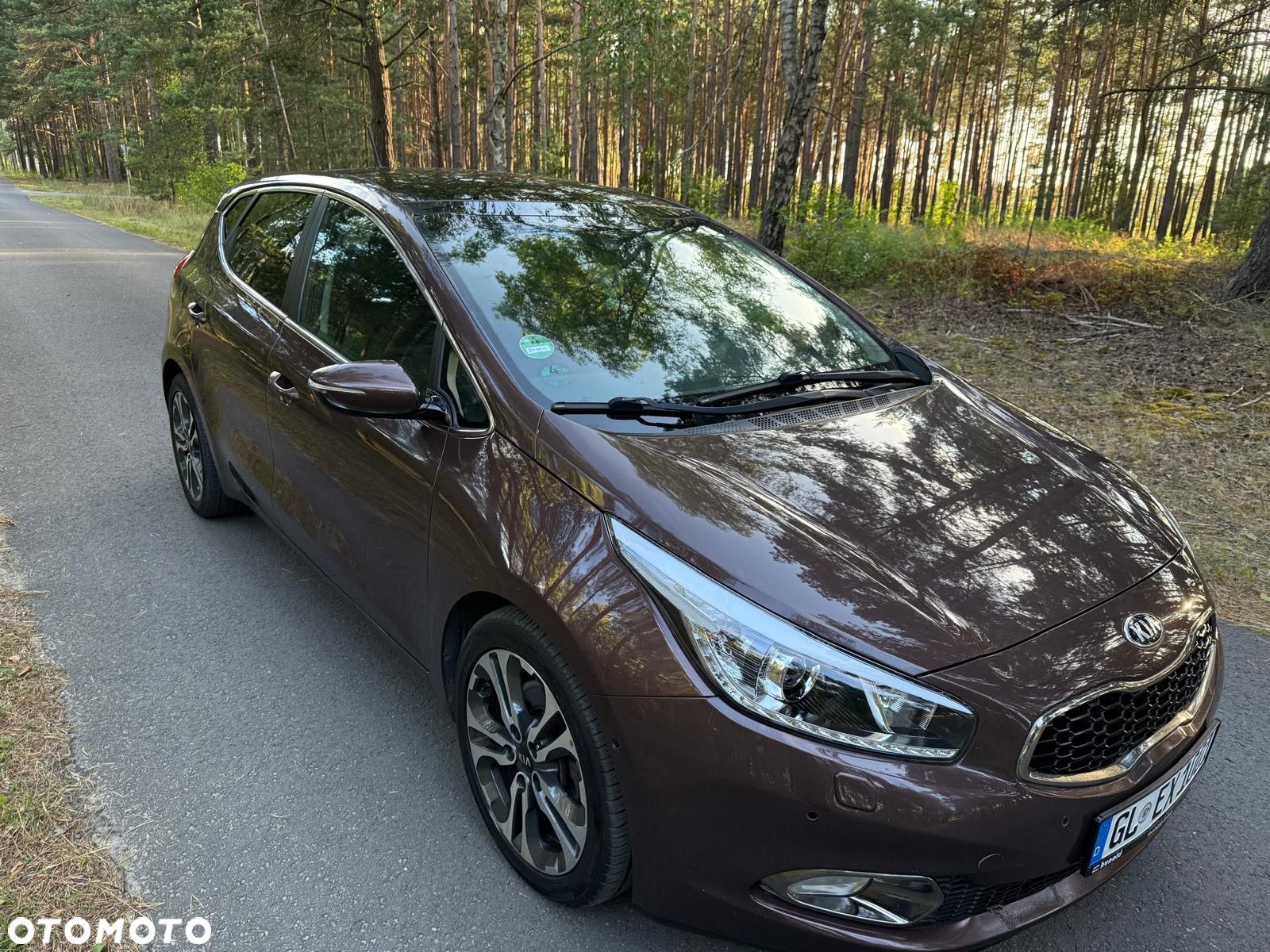 Kia Ceed 1.6 GDI Fifa World Cup Edition - 1