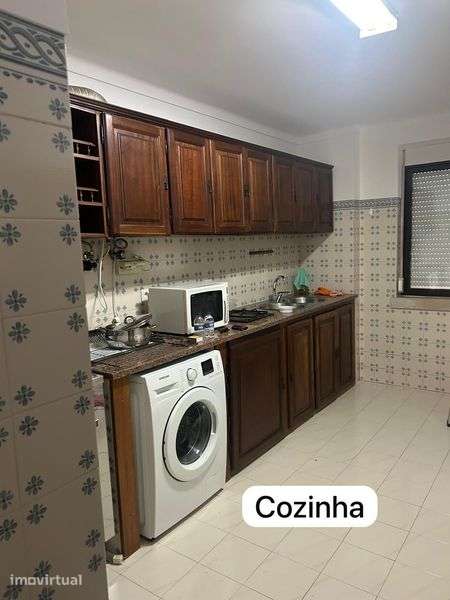 Vende-se Apartamento em ÉVORA - Grande imagem: 4/10