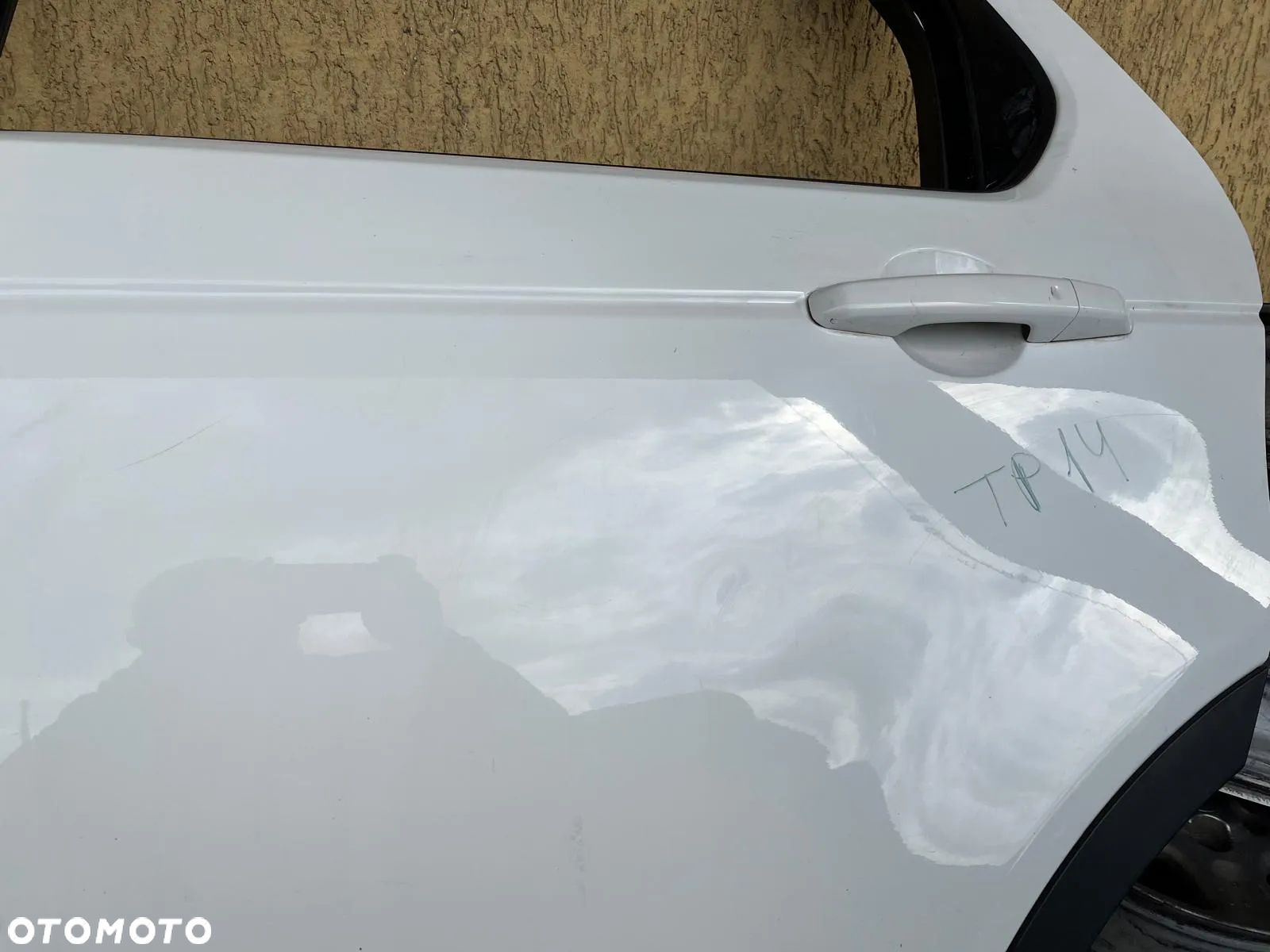 Drzwi tylne tył lewe Fuji White Land Rover Discovery Sport L550 - 3