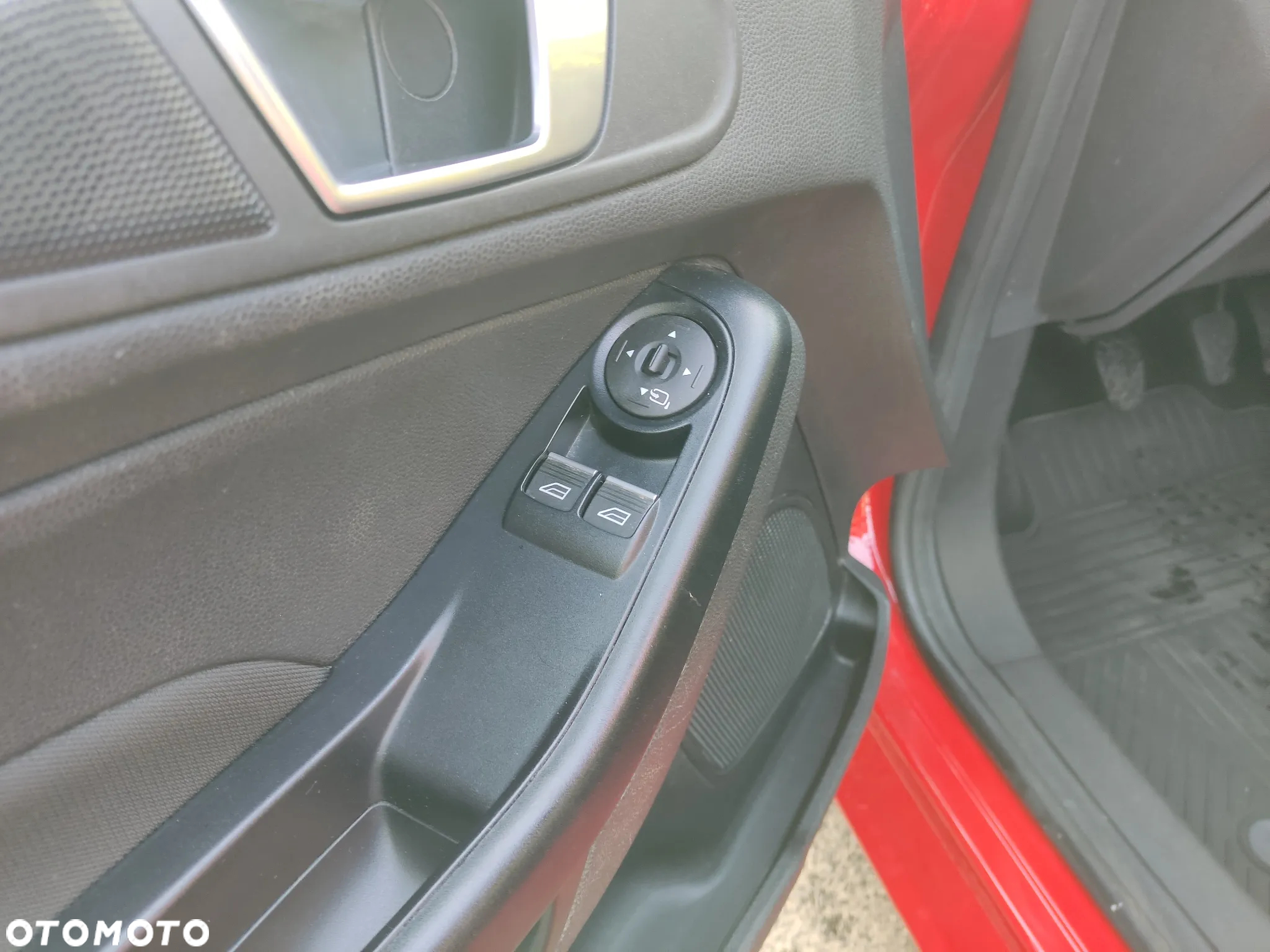 Ford Fiesta 1.0 Start-Stop Champions Edition - 12