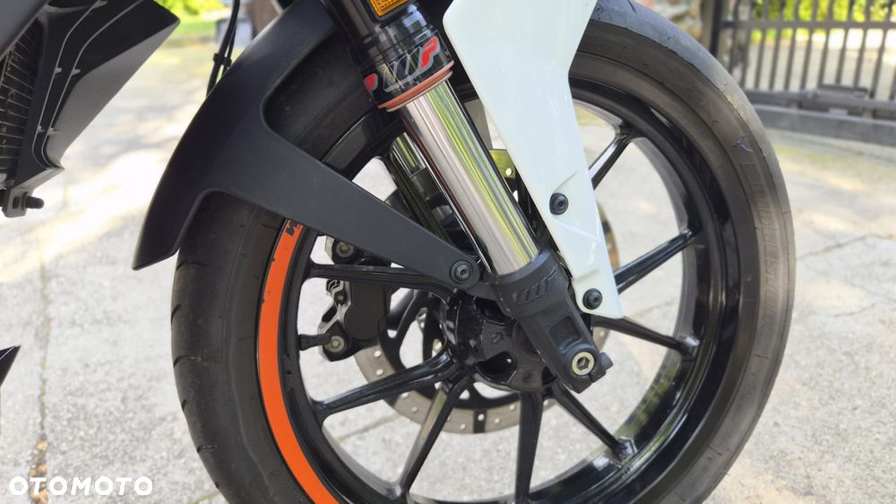 KTM Duke 125 - 12