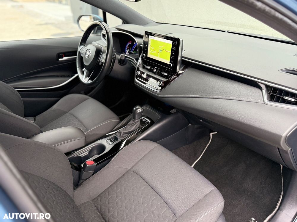 Toyota Corolla 2.0 Hybrid GR Sport - 32