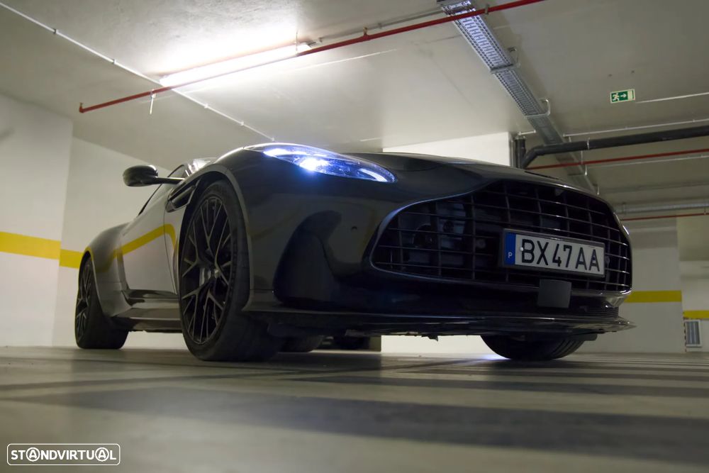 Aston Martin DB12 Coupé V8 - 10