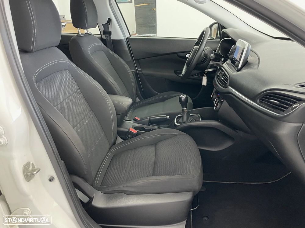 Fiat Tipo 1.3 M-Jet Easy - 15
