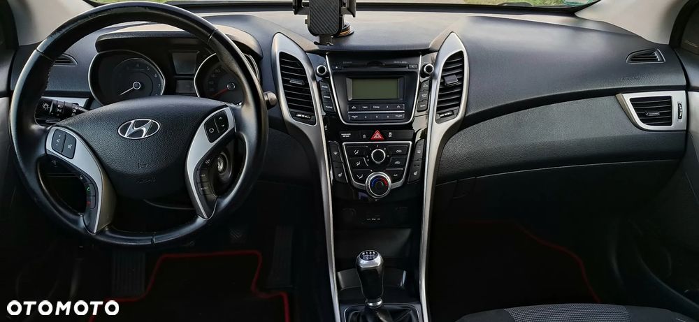 Hyundai i30 1.4 Trend - 18