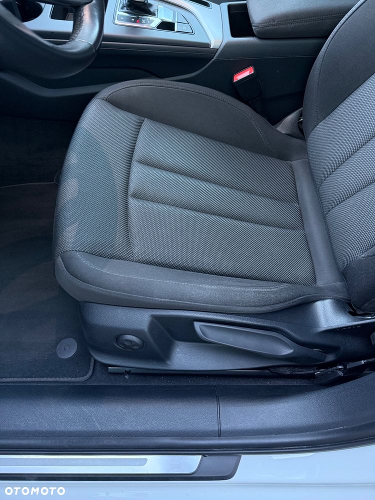Audi A4 Avant 40 TDI quattro S tronic advanced - 21