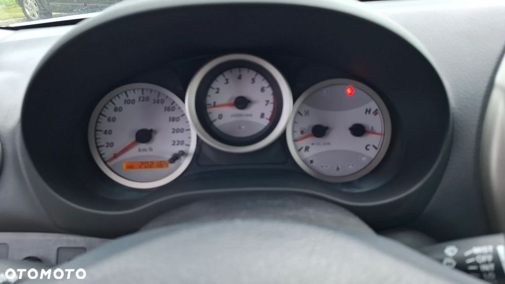 Toyota RAV4 - 10