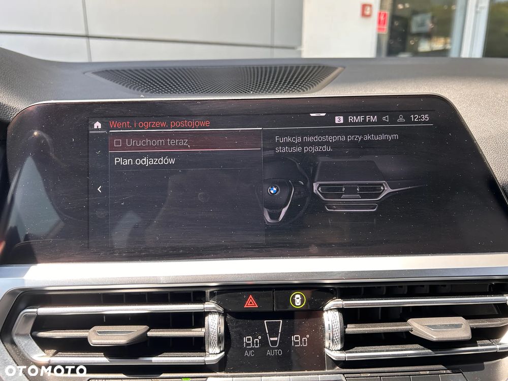 BMW Seria 3 320d xDrive MHEV M Sport sport - 39