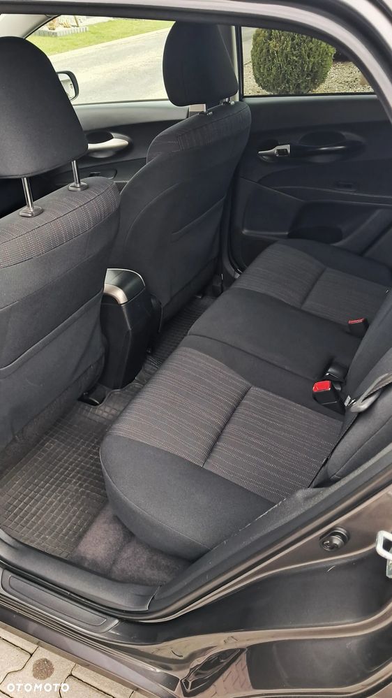 Toyota Auris 1.6 VVT-i Executive - 8