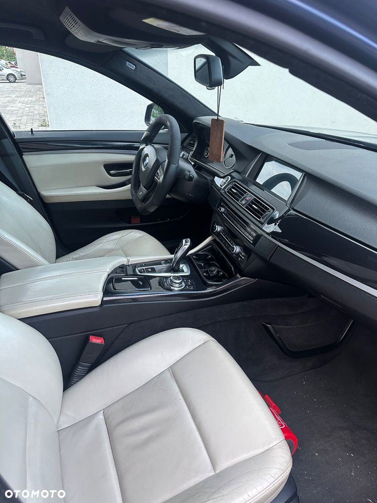 BMW Seria 5 520d - 12