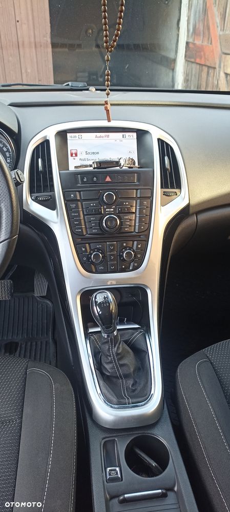 Opel Astra 2.0 CDTI DPF Cosmo - 4