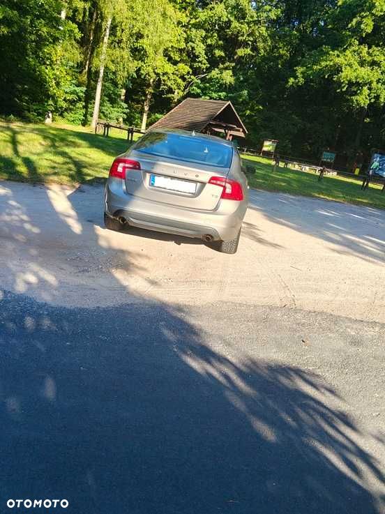 Volvo S60 - 4