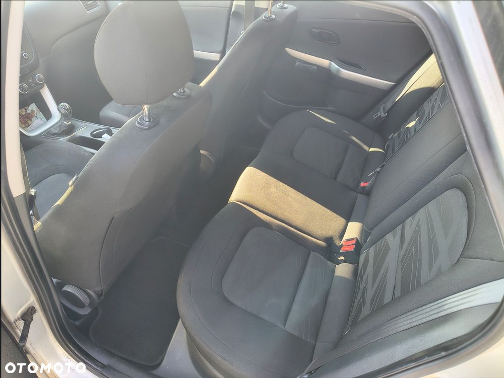 Kia Ceed 1.6 CRDi M - 9