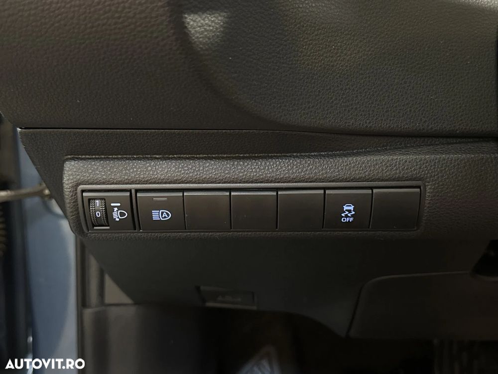 Toyota Corolla - 16