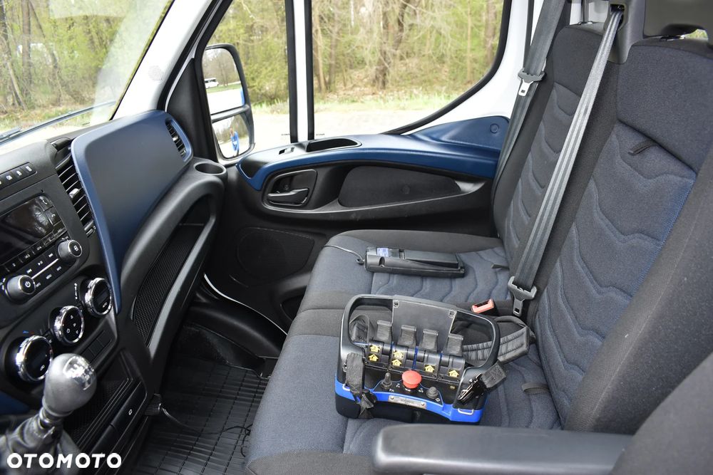 Iveco 35C16 HDS/ ŻURAW FASSI F40 STEROWANIE RADIOWE/NISKI PRZEBIEG - 11