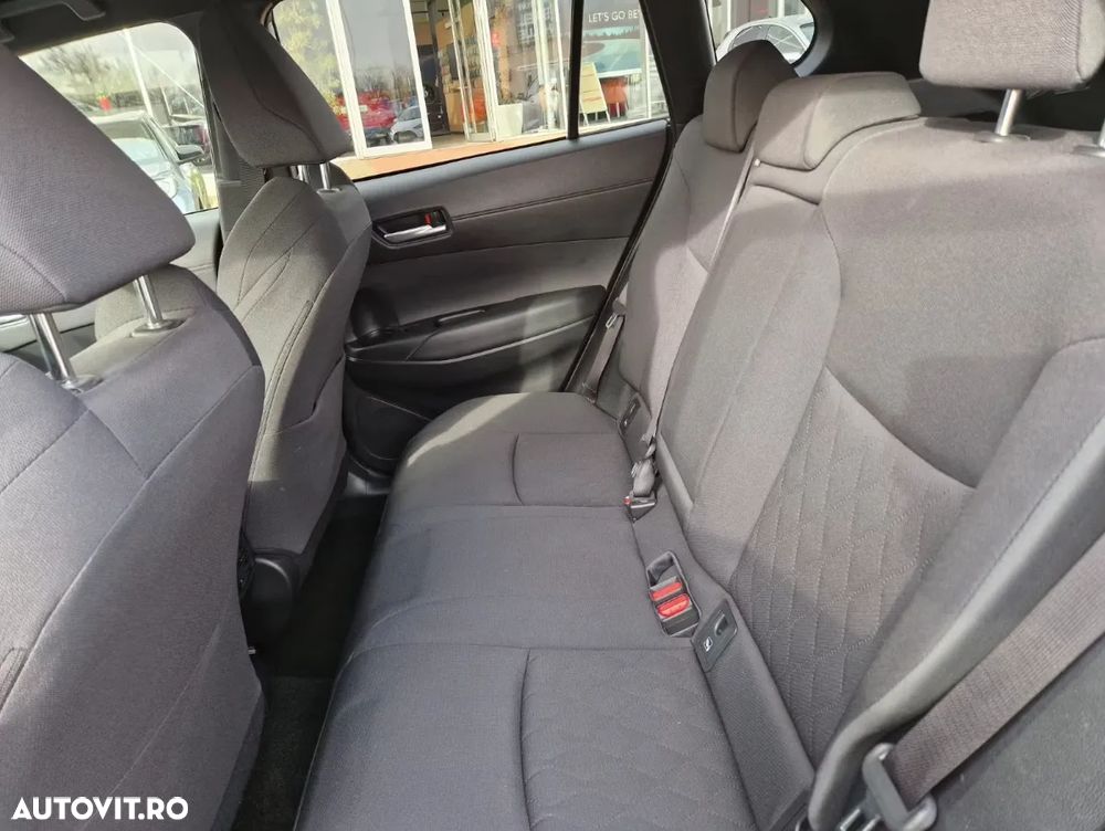 Toyota Corolla Cross 2.0 VVT-i Team Deutschland - 10