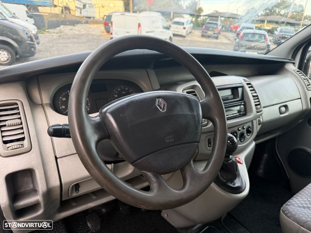 Renault Trafic 2.0 dCi 115 - 8