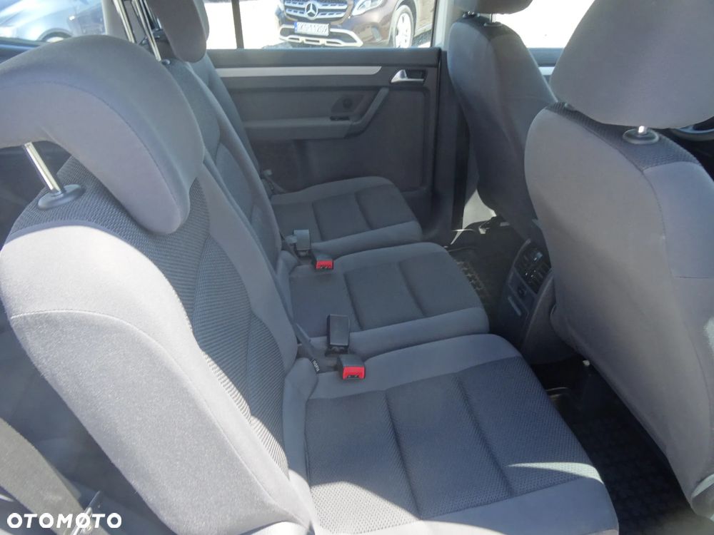 Volkswagen Touran 1.2 TSI BlueMot CityLine - 16
