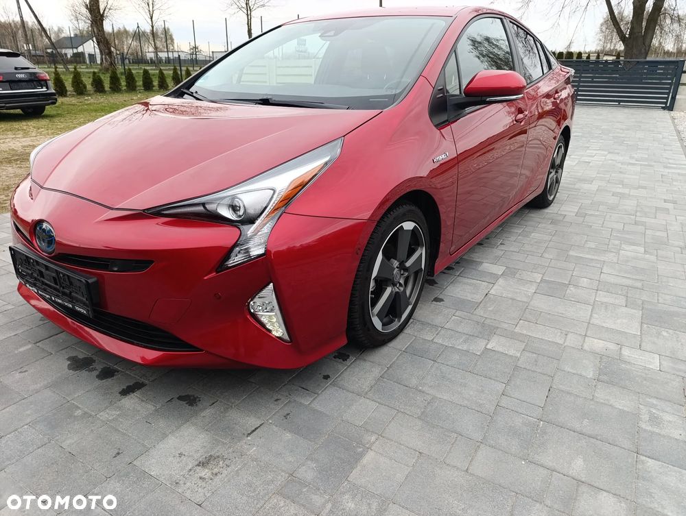 Toyota Prius Hybrid Executive - 2