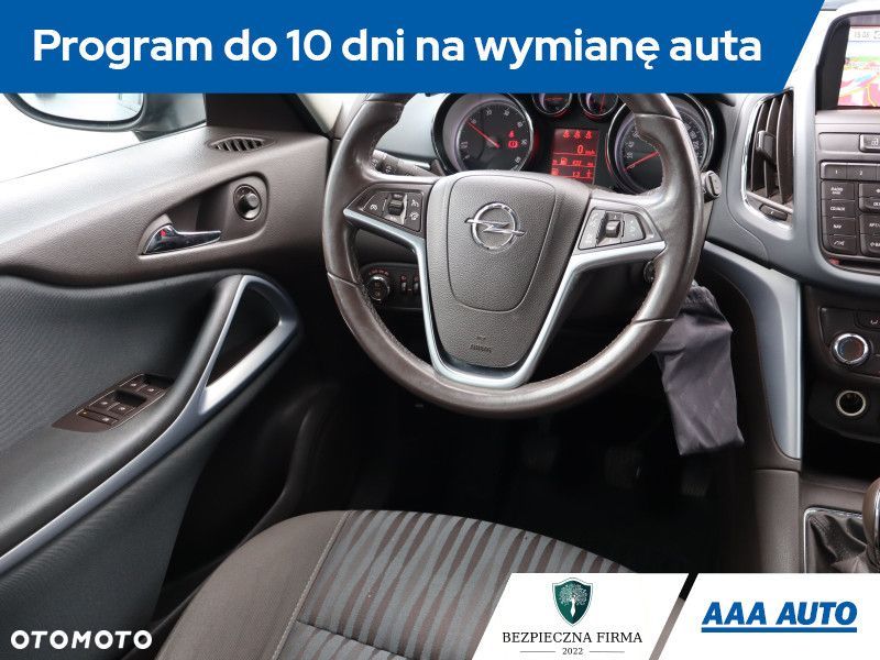 Opel Zafira - 8