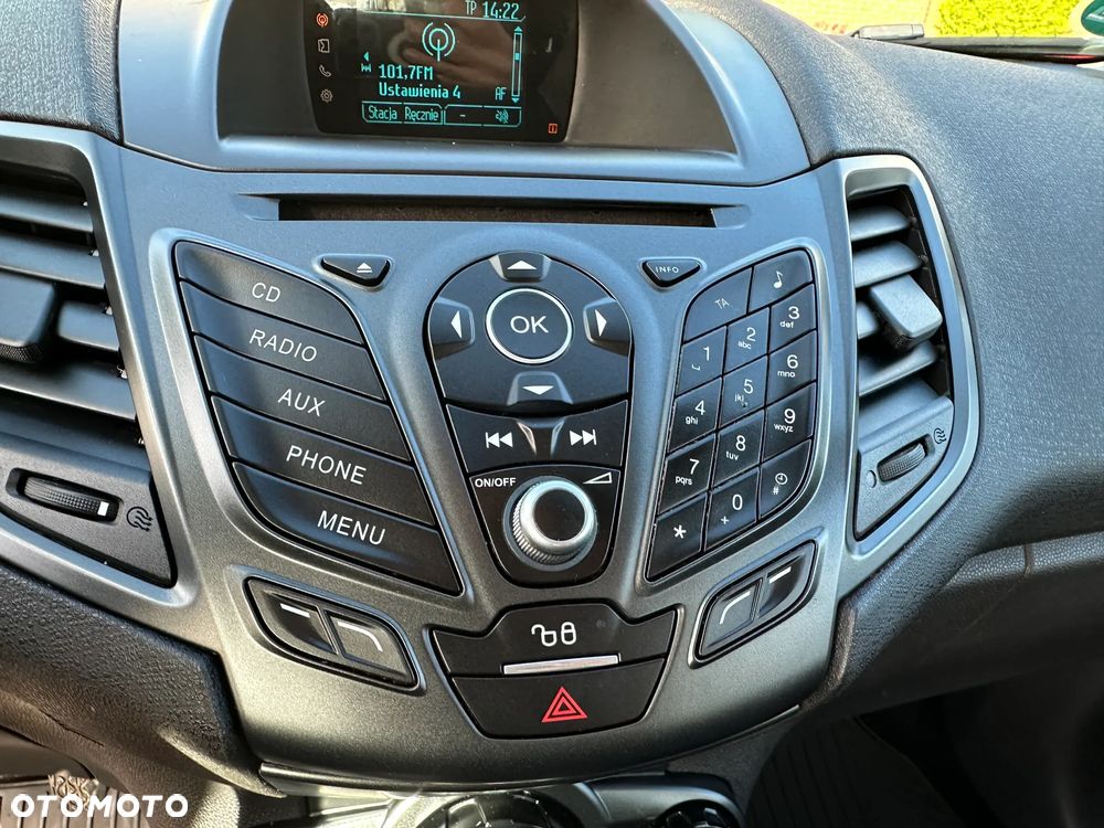 Ford Fiesta 1.0 Champions Edition - 26